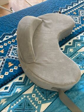 Momcozy Plush Gray Nursing Pillow with Burgundy Logo